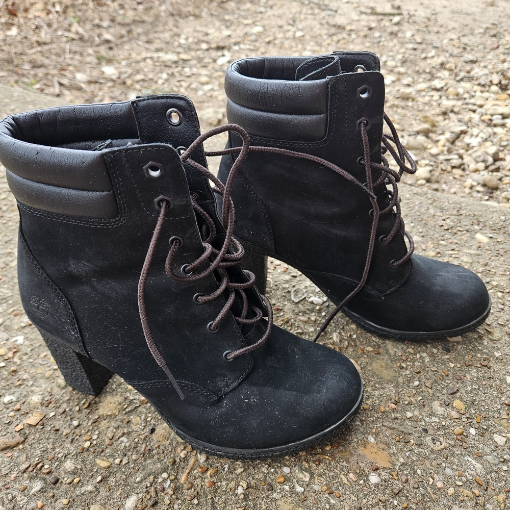 Timberland Women’s Lace-Up Heeled Boots